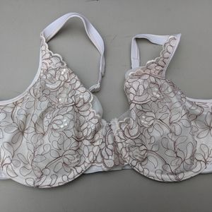 Women's Playtex Beige & Brown Wire Bra Size 40C